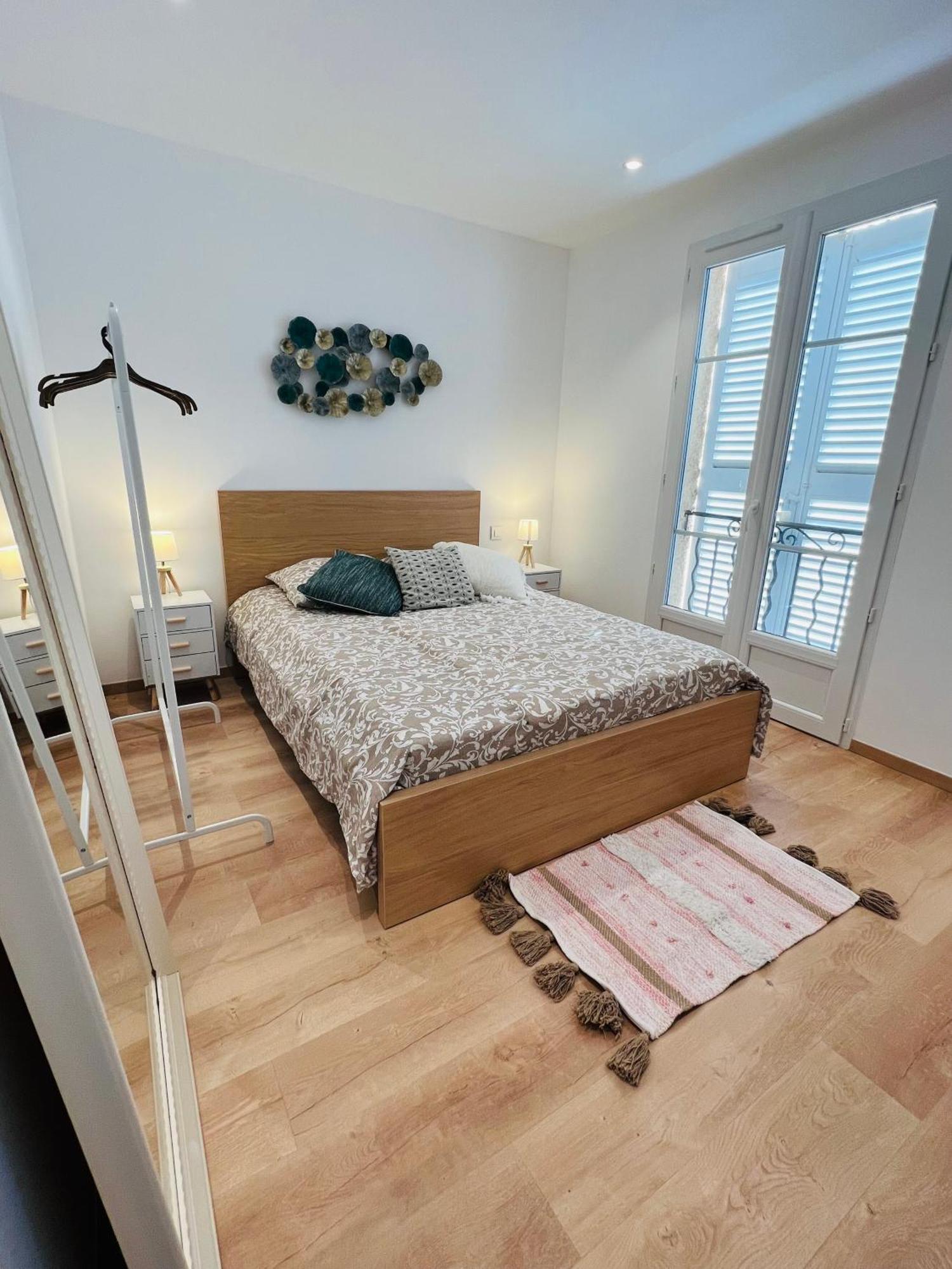 Superbe appartement avec parking sur place Saint-Tropez Extérieur photo